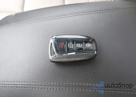 2017 Hyundai Santa Fe Sport 2.0T Ultimate z USA, uszkodzony, nr VIN 5XYZWDLA6HG490063